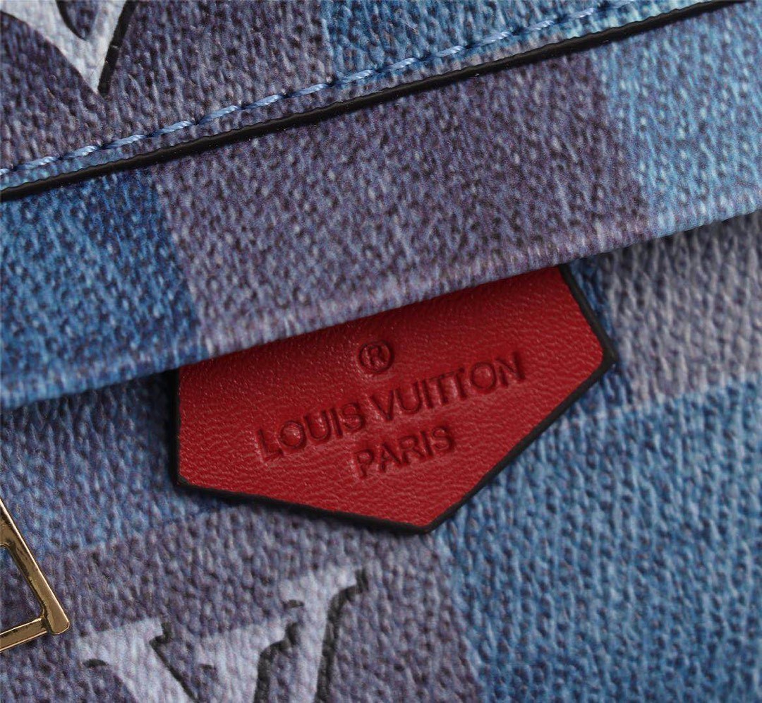 LV包包一般多少钱？M41562经典款女士包包货源-高仿包包