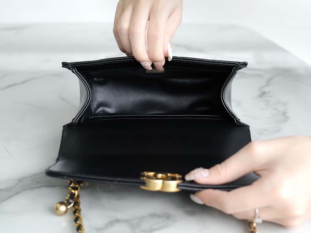 𝐂𝐇𝐀𝐍𝐄𝐋 𝟐𝟒𝐜 双金球𝗰𝗳 𝗺𝗶𝗻𝗶 𝟏𝟗𝐜𝐦 黑色🖤AS2615-高仿包包