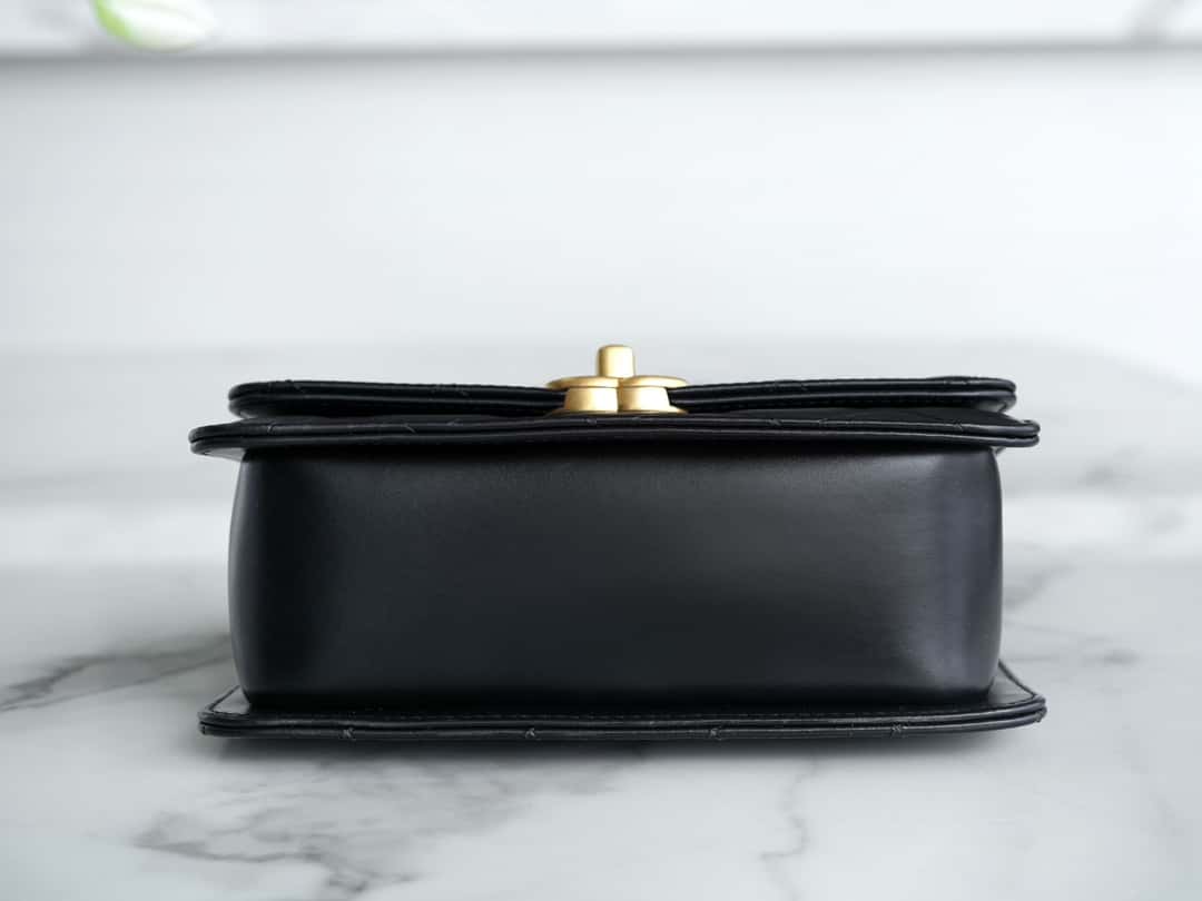 𝐂𝐇𝐀𝐍𝐄𝐋 𝟐𝟒𝐜 双金球𝗰𝗳 𝗺𝗶𝗻𝗶 𝟏𝟗𝐜𝐦 黑色🖤AS2615-高仿包包