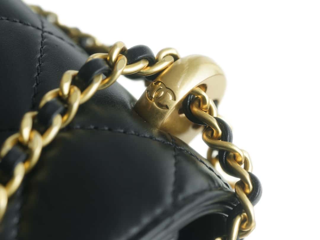 𝐂𝐇𝐀𝐍𝐄𝐋 𝟐𝟒𝐜 双金球𝗰𝗳 𝗺𝗶𝗻𝗶 𝟏𝟗𝐜𝐦 黑色🖤AS2615-高仿包包