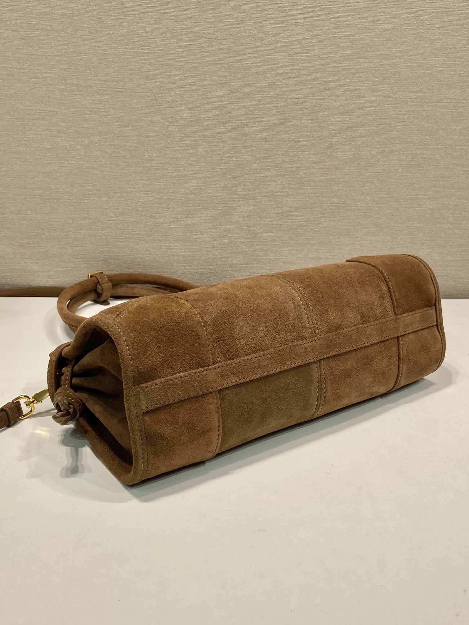 PRADA LusSolf磨砂皮 1BA426 深棕色-高仿包包