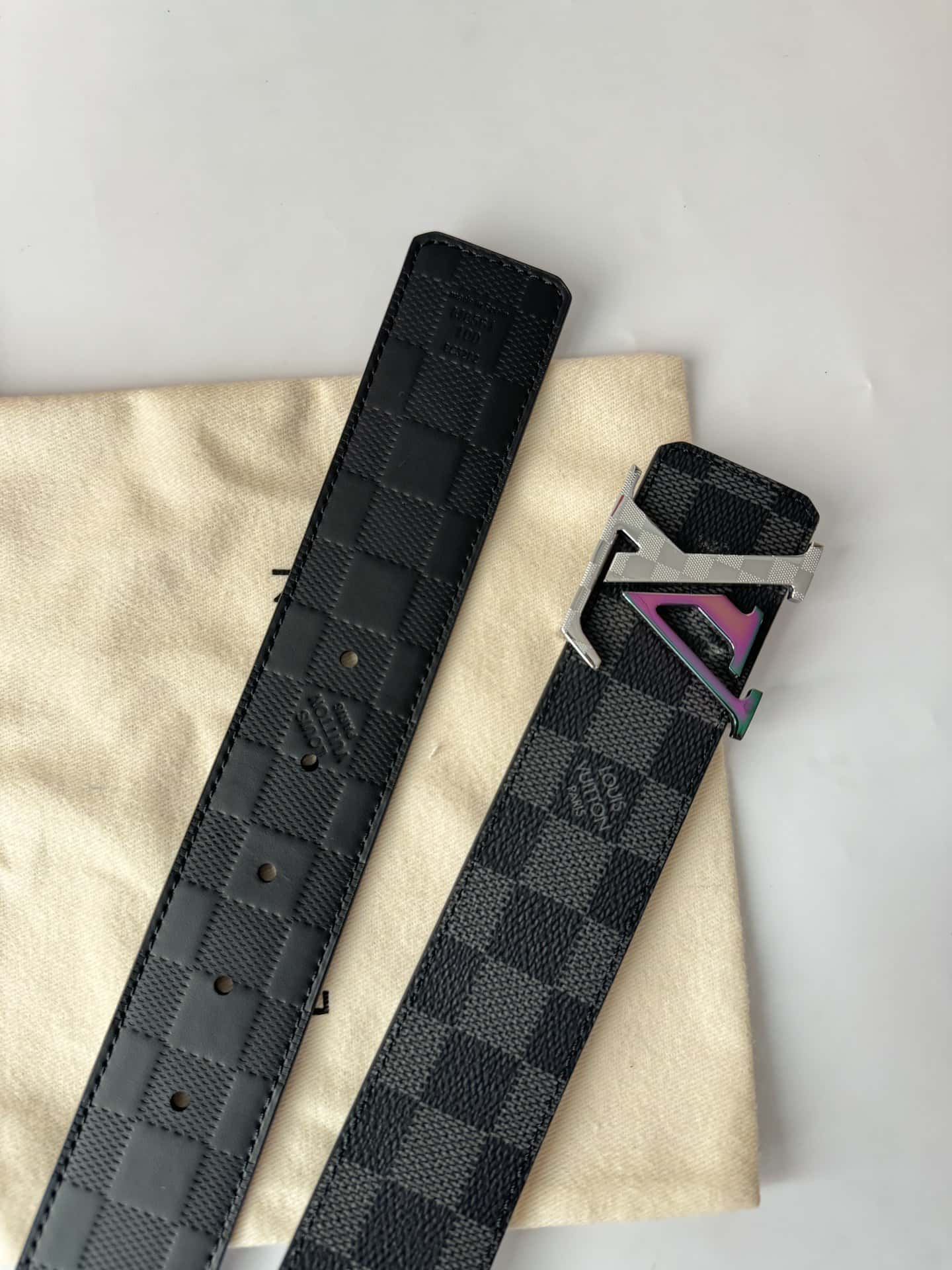 LV 字母logo金属扣双面可用腰带 4.0cm