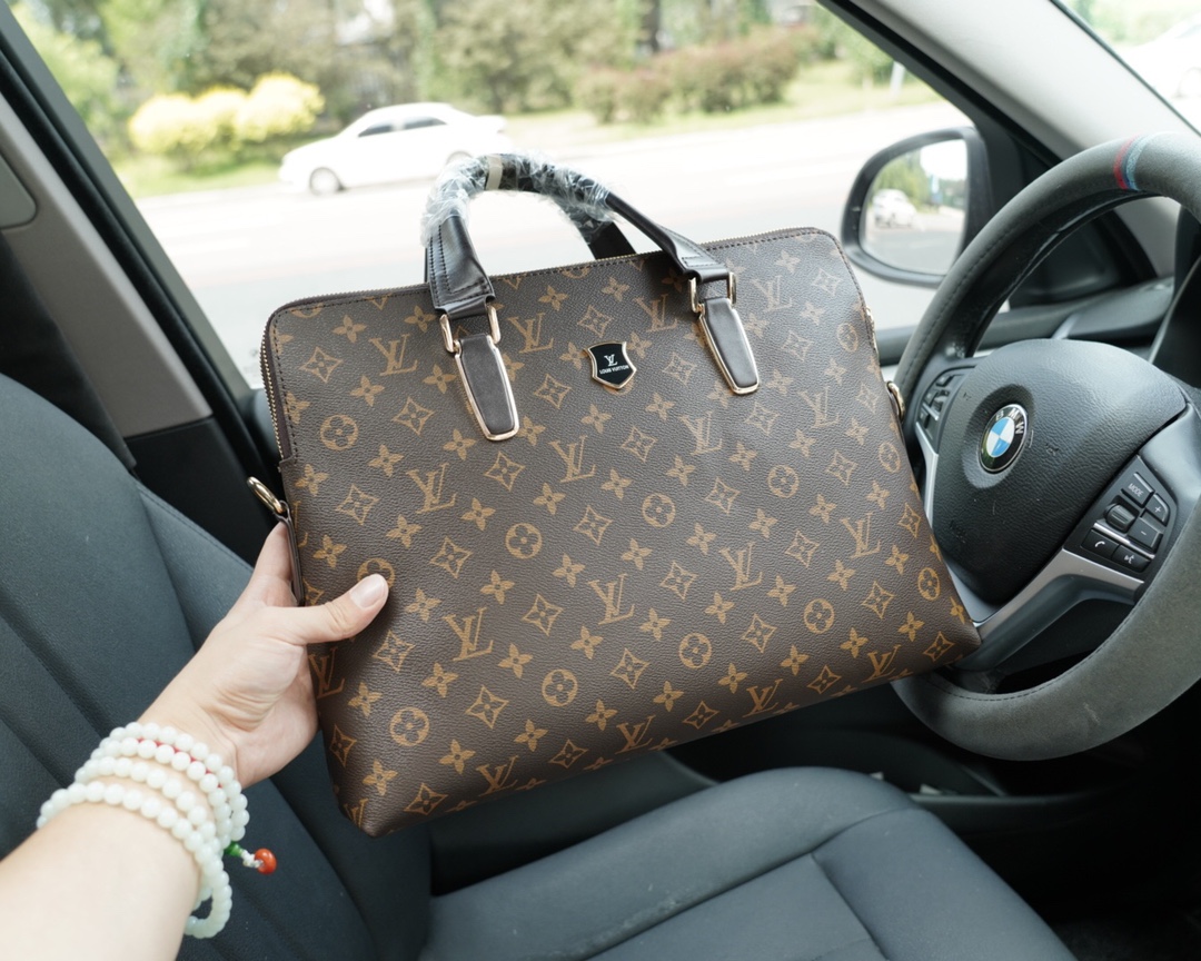 路易威登 官网同步 高版本 高仿公文斜挎手提背包 原单小牛皮材质-高仿包包