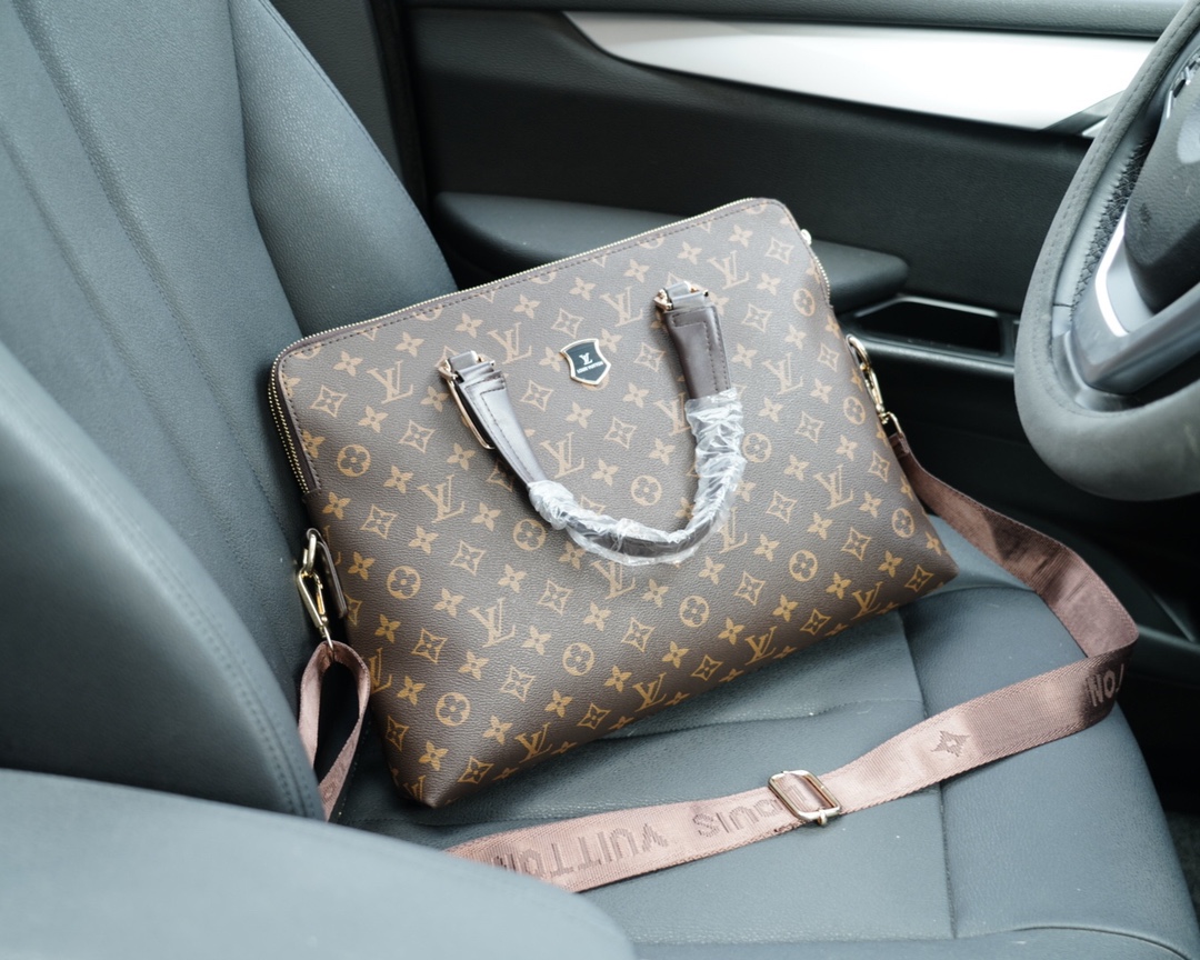 路易威登 官网同步 高版本 高仿公文斜挎手提背包 原单小牛皮材质-高仿包包