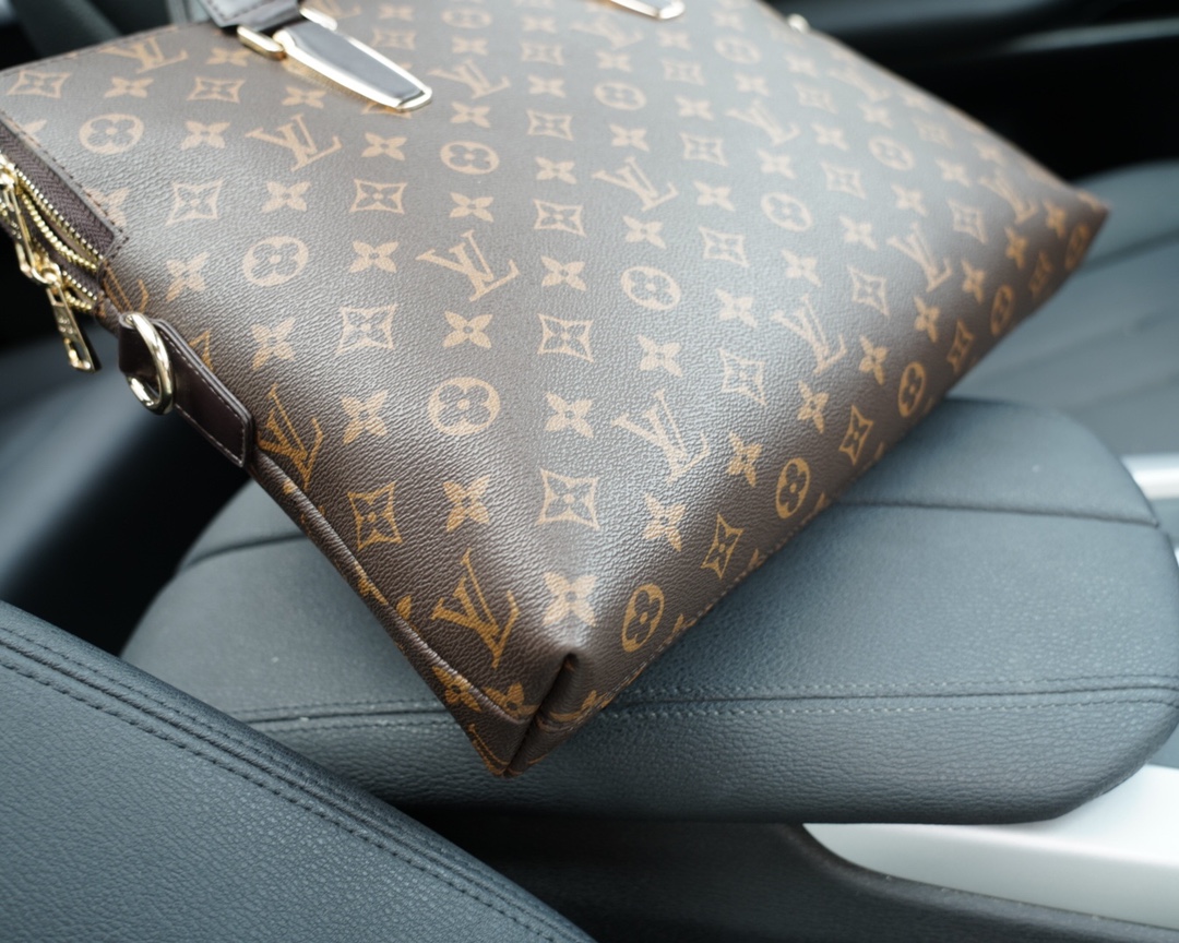 路易威登 官网同步 高版本 高仿公文斜挎手提背包 原单小牛皮材质-高仿包包