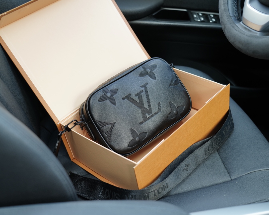 LV路易威登一比一斜挎单肩背包 永恒不过时的标志性产品顶级五金制作-高仿包包