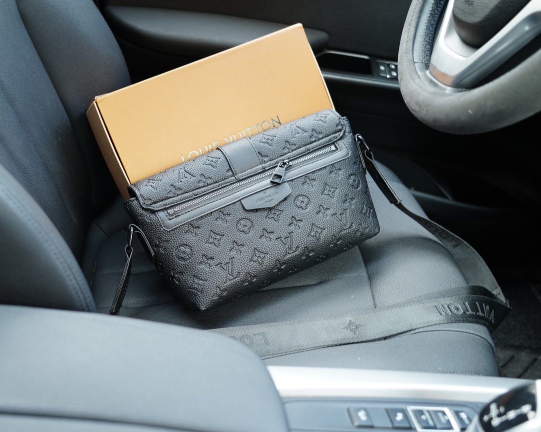 路易威登原单包 官网同步 高版本 斜挎单肩背包-高仿包包